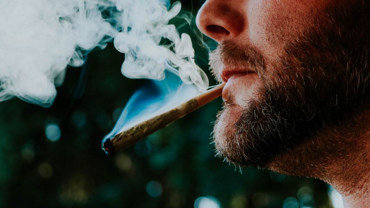 cannabis use disorder,legalisation